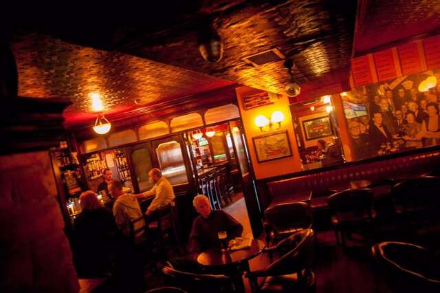 Гостевой дом Bugler Doyles Bar & Townhouse Уэксфорд-31